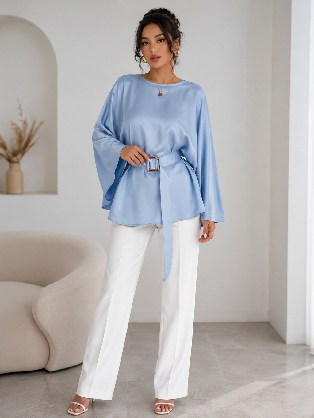 Blouse Satinée à Manches Chauve-Souris & Ceinture – Fluide et Élégante